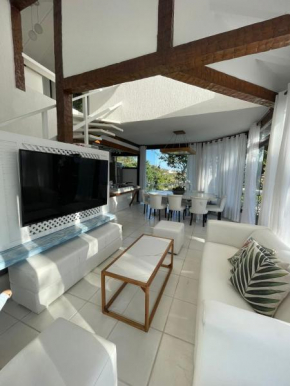 Casa Delfi, Hermosa vista, Jacuzzi e Praia , Buzios